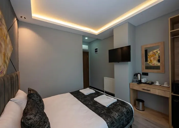 Comfort Point Hotel 5*